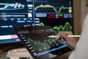 2025年Q4选品报告：这4个细分品类搜索量暴涨200%